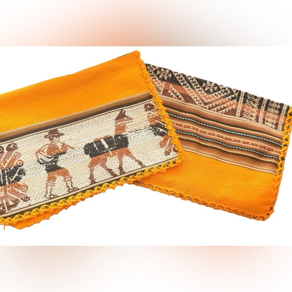 Vintage Orange and Brown Patterned Laptop Case - Picture 1 of 5